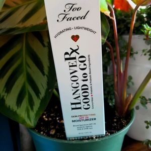 TOO FACED SKIN PROTECTING MOISTURIZER New in Box
